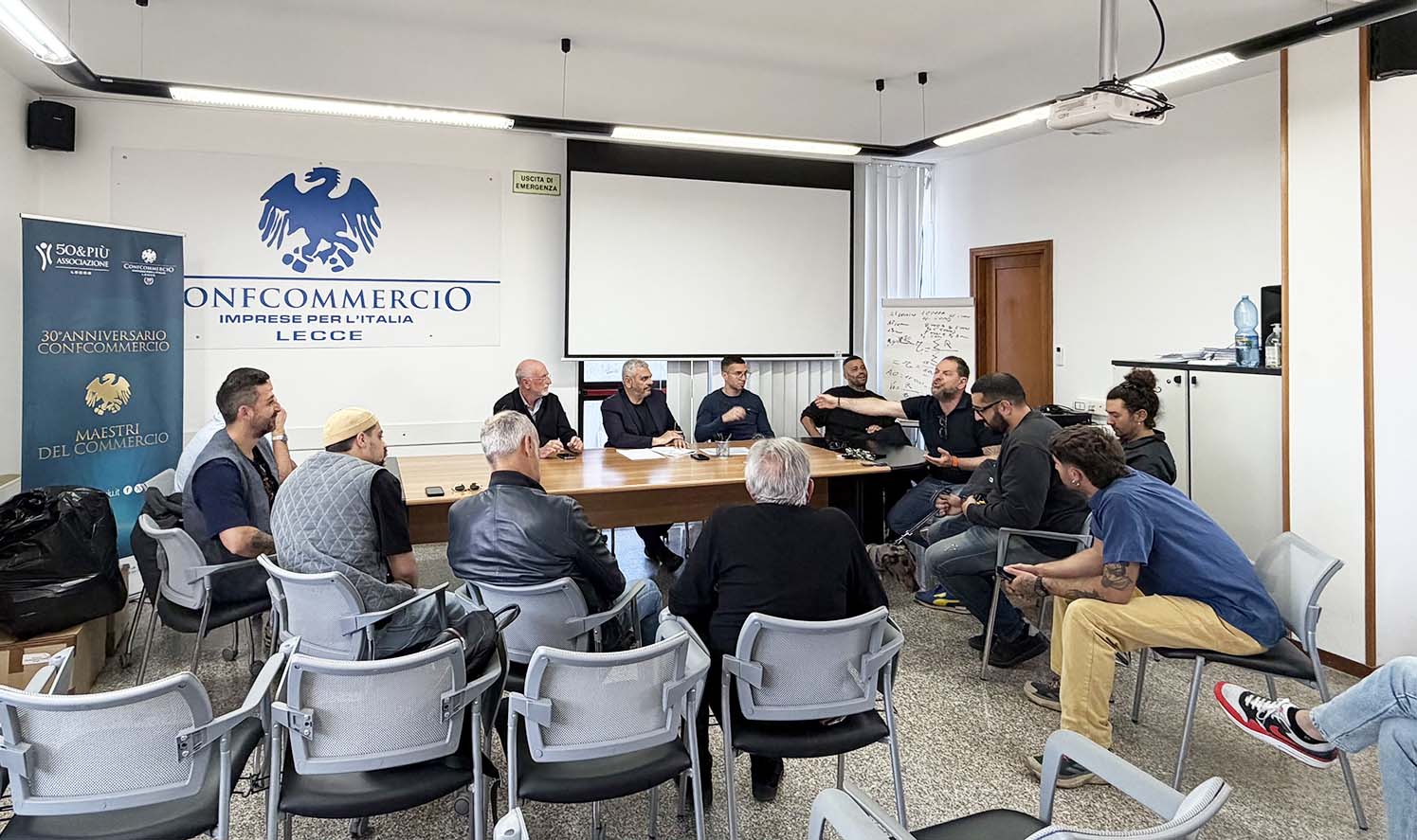 Incontro con gli operatori delle buona movida lecce per discutere della bozza del nuovo Regolamento Comunale per la Movida 2026